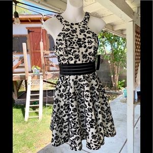 City Studio Paisley Print Dress